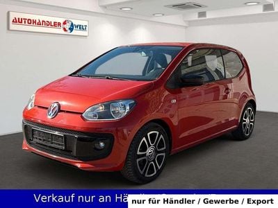 Begagnad VW up! Groove 75 HK (55 kW) 2013 Orange Halvkombi