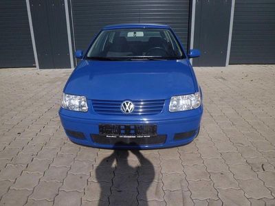 Brugt VW Polo Basis 50 HK (36 kW) 2001 Blå Sedan