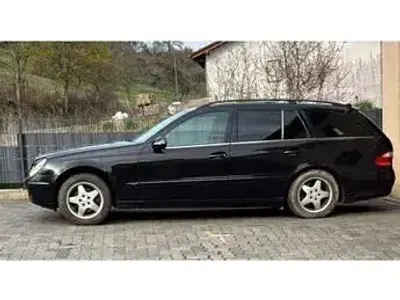Gebraucht Mercedes E200 163 PS (119 kW) 2004 Limousine