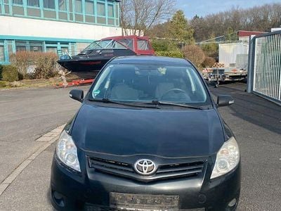 Schwarz Gebraucht 2011 Toyota Auris Basis Limousine | 3.999 € (Teuer)