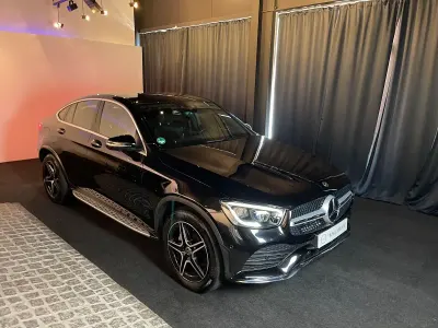 Gebraucht Mercedes GLC200 AMG 197 PS (144 kW) 2019 Obsidianschwarz SUV
