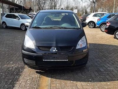 Usata Mitsubishi Colt Inform 95 CV (69 kW) 2006 Nero Utilitaria