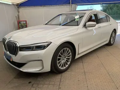 Gebraucht BMW 740L 320 PS (235 kW) 2020 Weiß Limousine