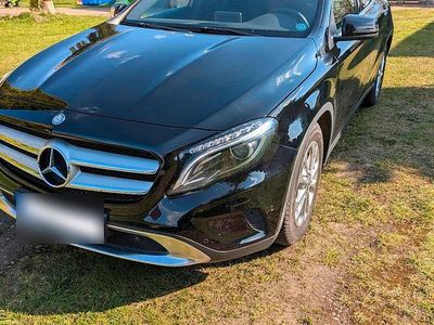 Gebraucht Mercedes GLA200 156 PS (114 kW) 2017 Schwarz SUV