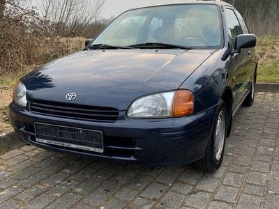 Gebraucht Toyota Starlet 75 PS (55 kW) 1996 Blau Kleinwagen