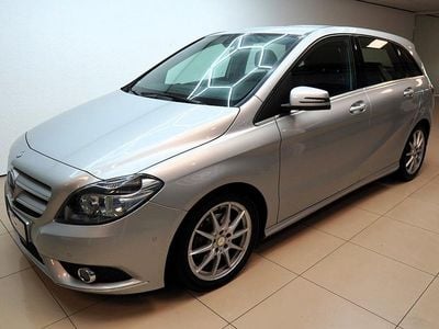 Gebraucht Mercedes B180 109 PS (80 kW) 2014 Silber Van / Kleinbus
