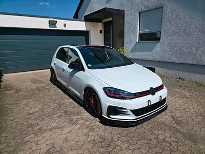 Gebraucht VW Golf VII GTI 245 PS (180 kW) 2019 Weiß Kleinwagen
