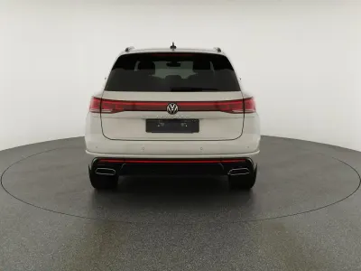 Gebraucht VW Touareg R-line 286 PS (210 kW) 2024 Sechura beige metallic SUV