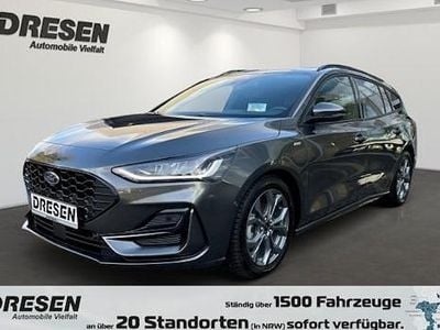 Grau Gebraucht 2024 Ford Focus ST-Line Kombi | 23.870 € (Guter Preis)