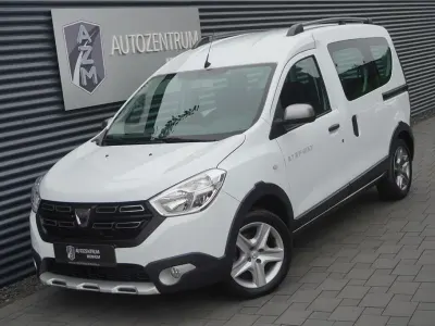 Usata Dacia Dokker Stepway 131 CV (96 kW) 2020 Bianco Monovolume