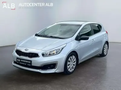 Gebraucht Kia Ceed 135 PS (99 kW) 2016 Silber Kleinwagen