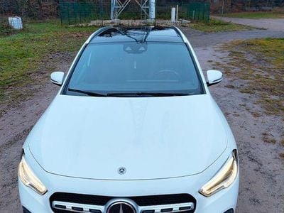 Gebraucht Mercedes GLA220 190 PS (139 kW) 2020 Weiß SUV