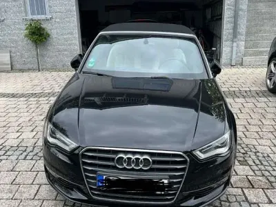 Gebraucht Audi A3 Cabriolet Ambiente 125 PS (91 kW) 2015 Schwarz Cabrio