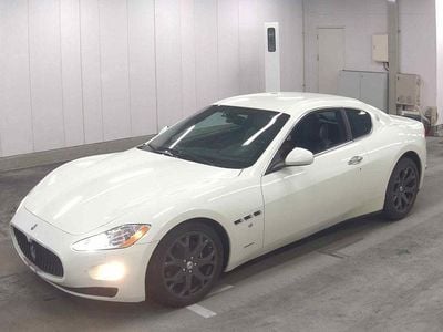 Gebraucht Maserati Granturismo 405 PS (297 kW) 2012 Weiß Coupé