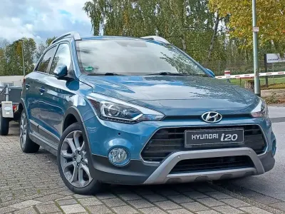 Gebraucht Hyundai i20 Active 120 PS (88 kW) 2018 Aqua sparkling Limousine