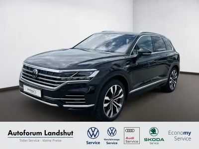 Gebraucht VW Touareg Elegance 381 PS (280 kW) 2021 Schwarz deep black perleffekt SUV