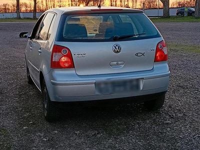 Gebraucht VW Polo 75 PS (55 kW) 2005 Silber Kleinwagen