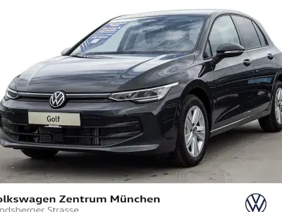 Neu VW Golf VIII Life 116 PS (85 kW) 2026 Grau Limousine