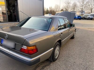 gebraucht Mercedes E200 