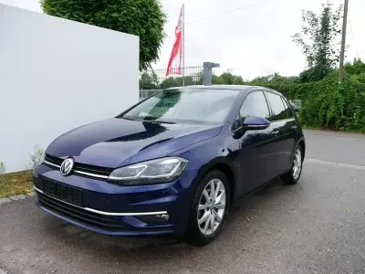 Gebraucht VW Golf VII Highline 150 PS (110 kW) 2019 Atlanticblue metallic (metallic) Limousine