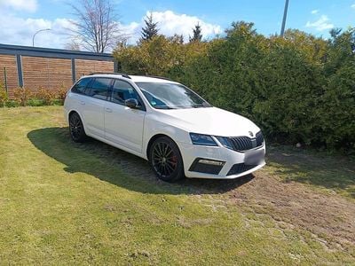 Używany Skoda Octavia RS 184 KM (135 kW) 2017 Biały Kombi