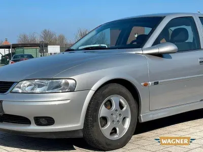 Gebraucht Opel Vectra 115 PS (84 kW) 2001 Silber Kombi