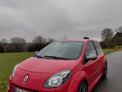 Używany Renault Twingo R.S. 133 KM (97 kW) 2009 Czerwony Hatchback