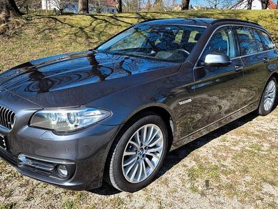Gebraucht BMW 520 Luxury Line 190 PS (139 kW) 2015 Grau Kombi