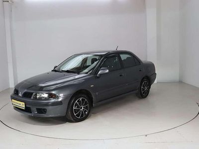 Usata Mitsubishi Carisma 103 CV (75 kW) 2003 Grigio Berlina