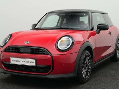 Rot Gebraucht 2024 Mini Cooper Classic Kleinwagen | 27.683 € (Etwas zu teuer)