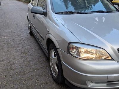 Usata Opel Astra 75 CV (55 kW) 1998 Argento Berlina