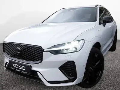 Neu Volvo XC60 Plus 455 PS (334 kW) 2025 Crystal weiss SUV