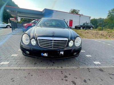 Mercedes E320