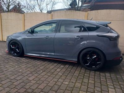 gebraucht Ford Focus 2,0 EcoBoost ST Leder-Sport-Paket ST