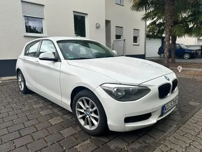 Second-hand BMW 116 Sport Line 136 CP (100 kW) 2011 Alb Hatchback