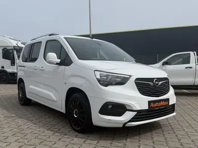 Gebraucht Opel Combo Life 110 PS (80 kW) 2020 Weiß Van / Kleinbus