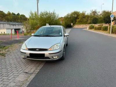 Gebraucht Ford Focus 101 PS (74 kW) 2004 Silber Limousine