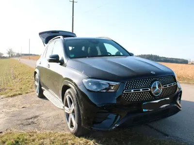 Gebraucht Mercedes GLE580 517 PS (380 kW) 2025 Schwarz SUV