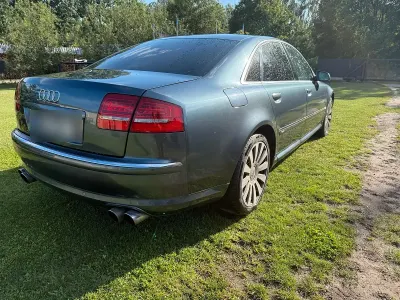 Gebraucht Audi A8 335 PS (246 kW) 2002 Blau Limousine
