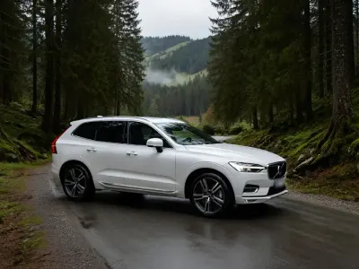 Gebraucht Volvo XC60 163 PS (119 kW) 2021 Weiß SUV