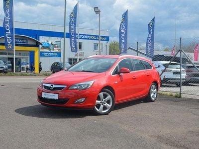 Usata Opel Astra Sport 140 CV (102 kW) 2011 Rosso Station wagon
