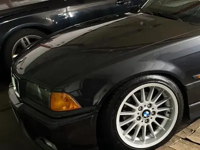 Gebraucht BMW 325 Cabriolet Sport Line 192 PS (141 kW) 1993 Schwarz Cabrio