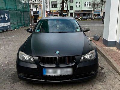 gebraucht BMW 320 i E90