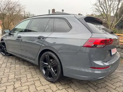 Usata VW Golf VIII Life 150 CV (110 kW) 2021 Grigio Station wagon