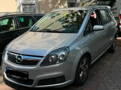 Gebraucht Opel Zafira 110 PS (80 kW) 2007 Grau Van / Kleinbus