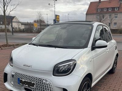 Gebraucht Smart ForFour Electric Drive Passion Exclusive 60 kW (82 PS) 2021 Weiß Kleinwagen