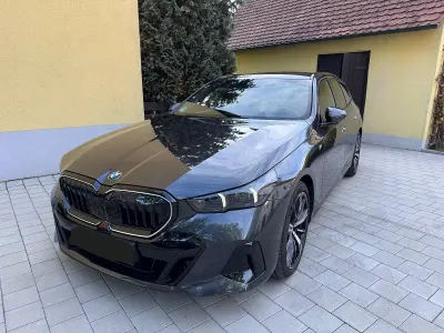 Gebraucht BMW 540 M Sport 303 PS (222 kW) 2024 Grau Kombi