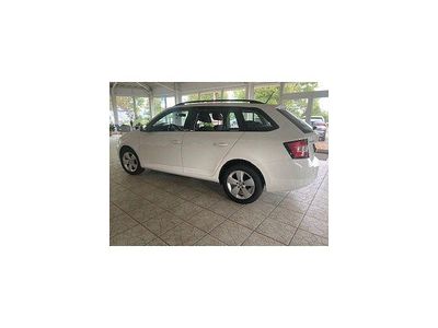 Gebraucht Skoda Fabia Cool Edition 90 PS (66 kW) 2016 Candyweiss Kleinwagen