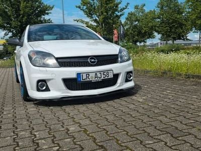 Opel Astra GTC