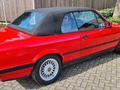 Gebraucht BMW 318 Cabriolet Sport Line 113 PS (83 kW) 1991 Rot Cabrio